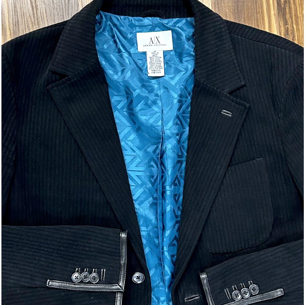 Armani Exchange Men’s Black Pinstripe Blazer Size L Leather Statement Luxury - Picture 4 of 9